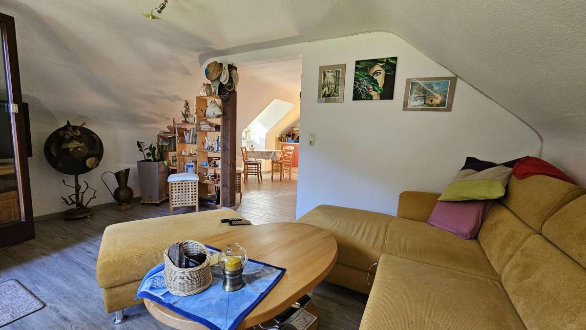 Wohnbereich mit Blick zum Essbereich