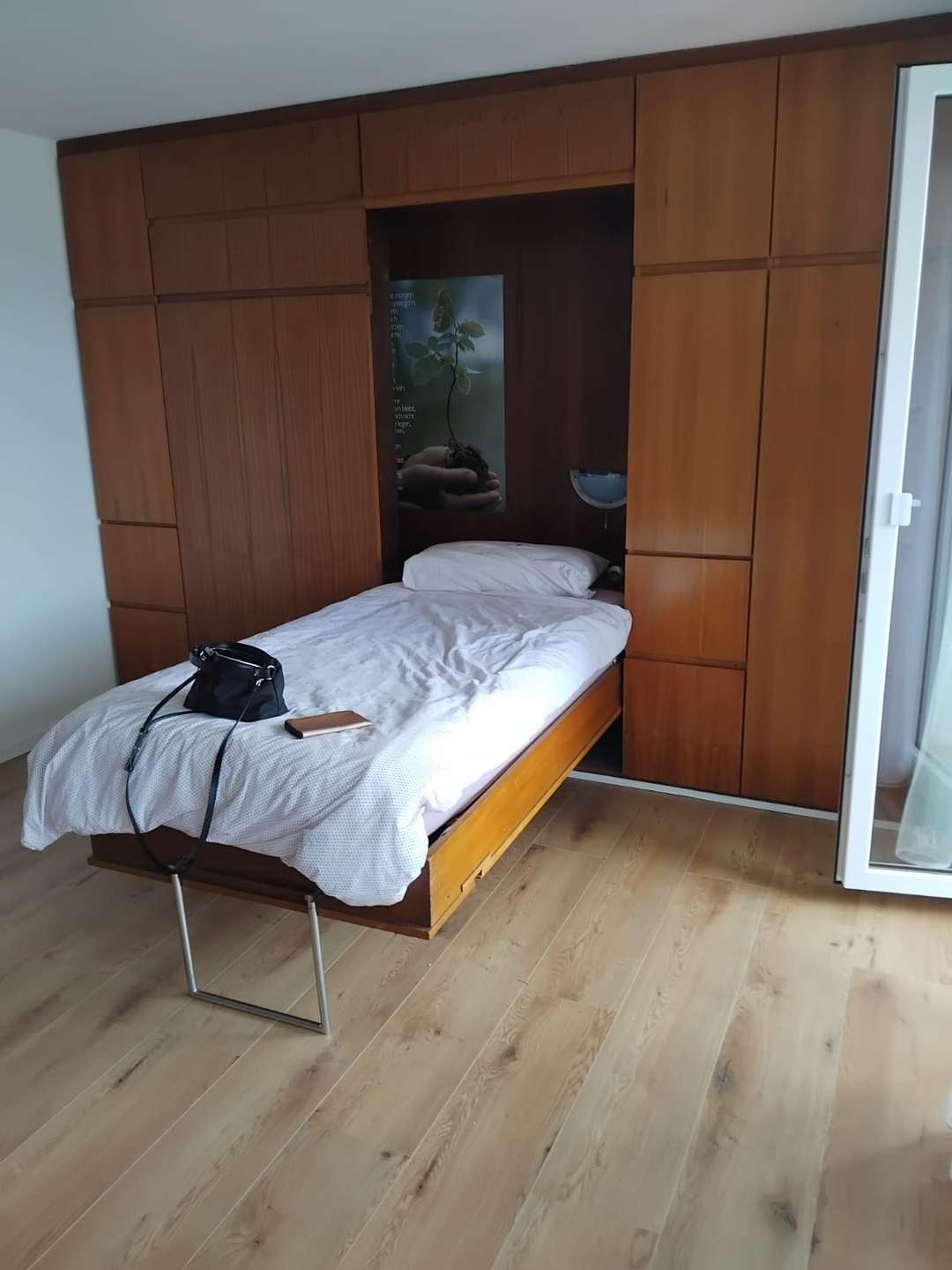 Klappbett