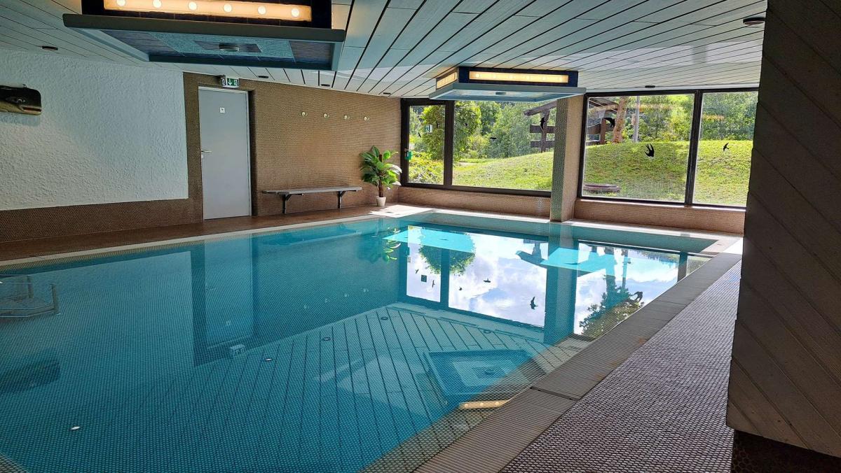 Schwimmbad im Haus
