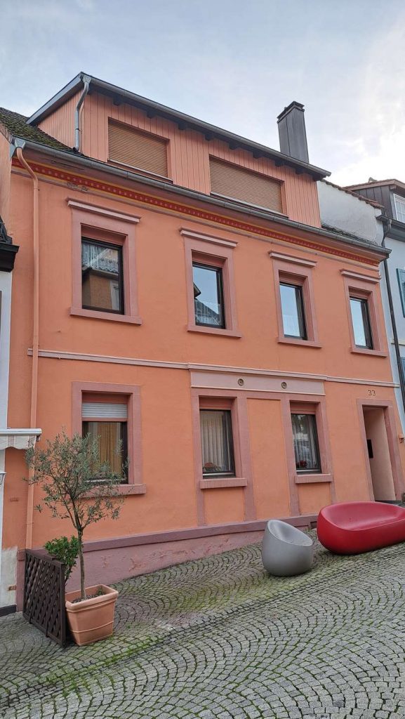 Mitten in Gernsbach und doppelt flexibel – Wohnen, Vermieten, Kombinieren