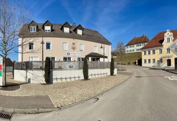 Erfolgreiches Restaurant plus Hotel – 24 Betten, moderne Küche, beste Anbindung - zu verpachten