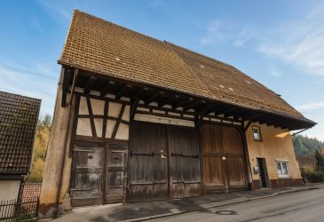 Horb-Talheim: Wohnhaus mit großer Scheune und vielen Nutzflächen für Ausbau, Werkstatt oder Projekte