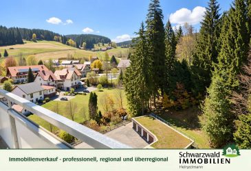 Weite statt Enge – gepflegtes Appartement mit Balkon und Aussicht im Schwarzwald