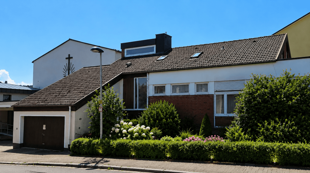 Viel Platz in Freudenstadt – 172 m² Architektenhaus mit Galerie und Einliegerwohnung
